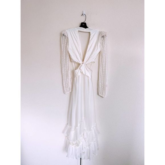 PatBo PLUNGE LACE SLEEVE MAXI DRESS white small - Picture 9 of 12